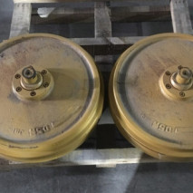 Ленивец (Направляющее колесо)  Caterpillar D6N D5H 6Т1764